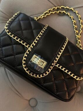 100% Genuine Leather Quilted Black Chain-Trim Shoulder Bag